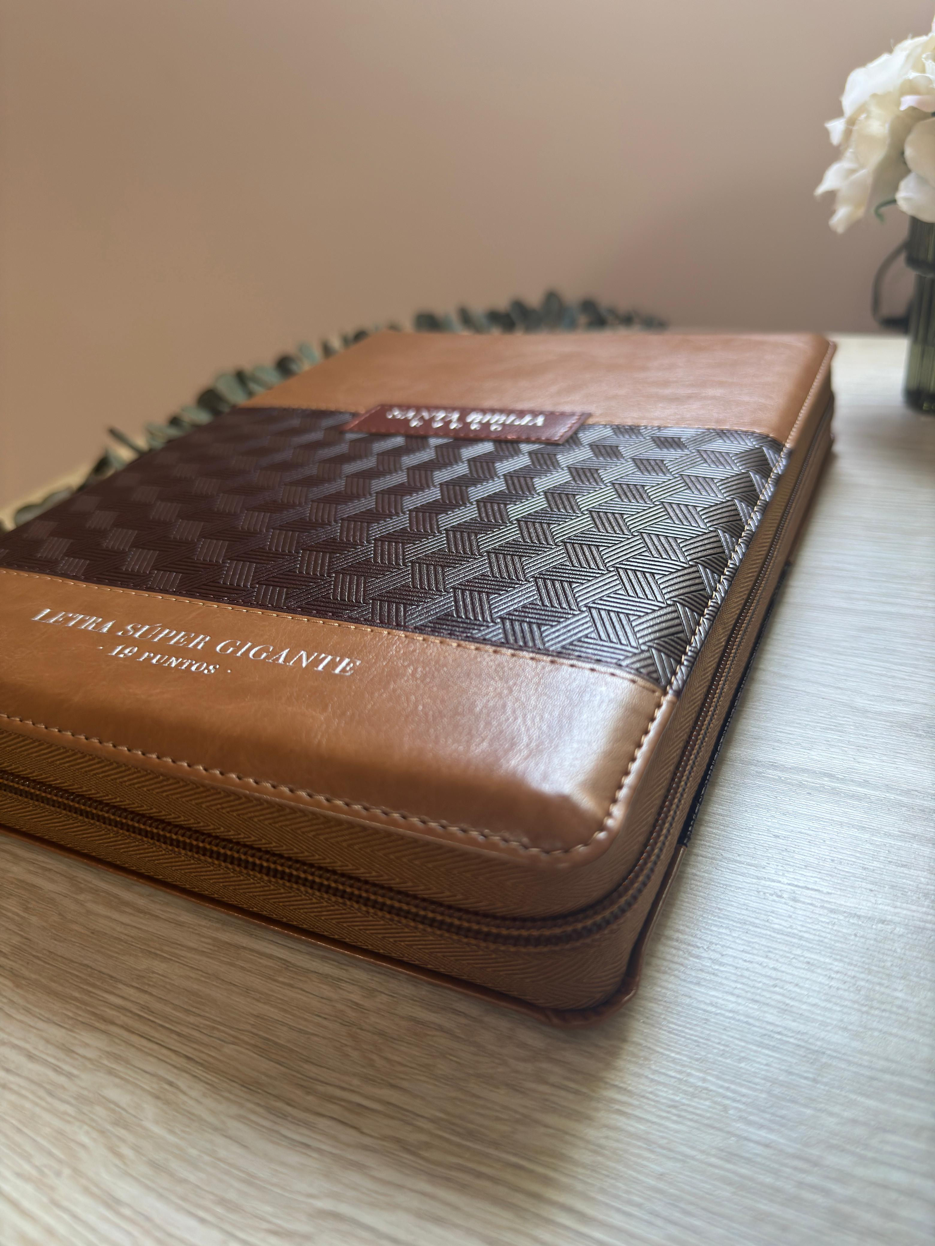 Biblia RVR60 Café Letra Gigante