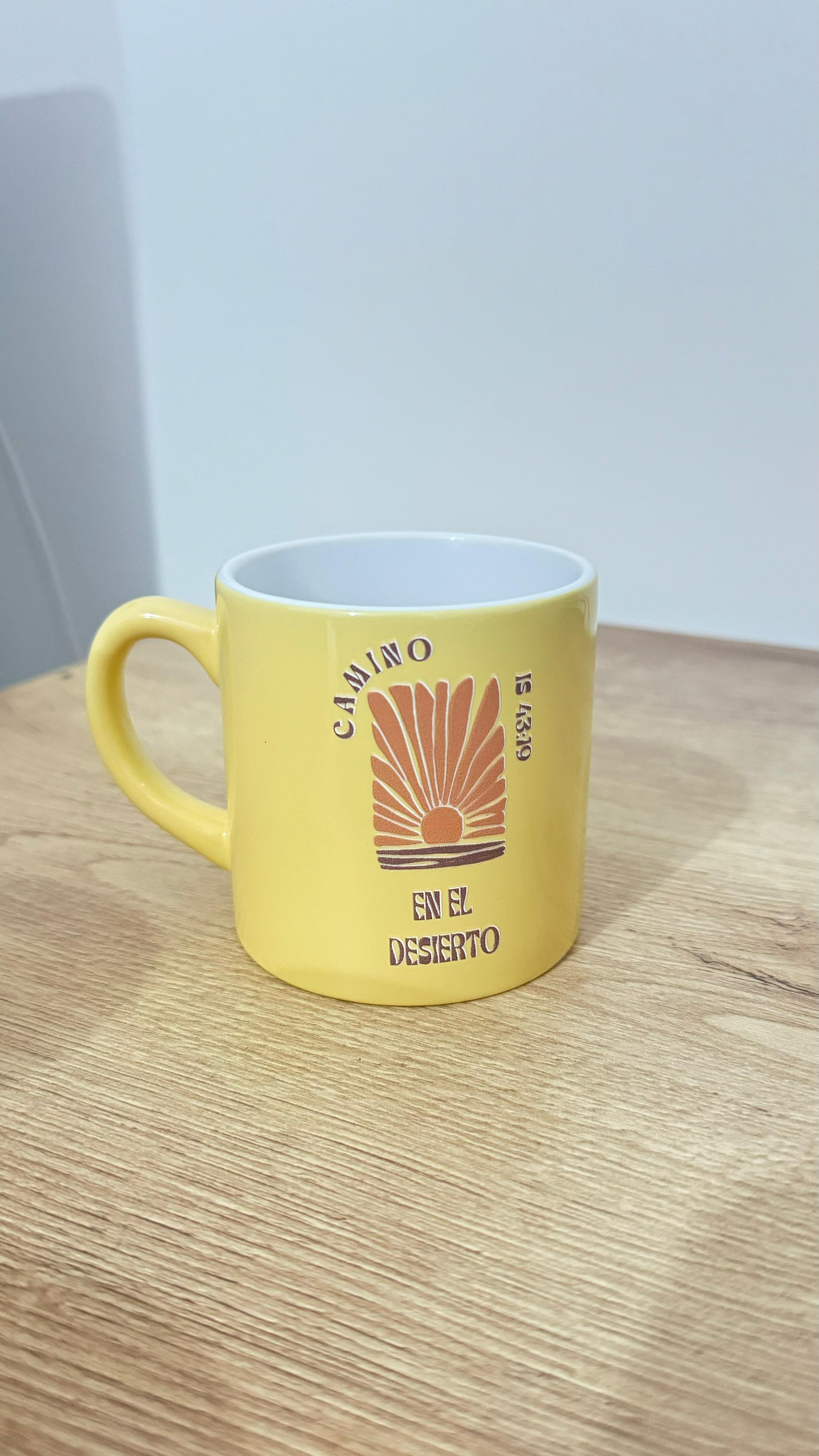 Tazas - En el desierto